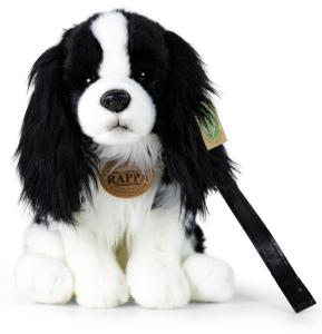 Cavalier King Charles Spaniel svart/vit (sittande) fr&aring;n Rappa Toys s&auml;ljs p&aring; Nalleriet.se