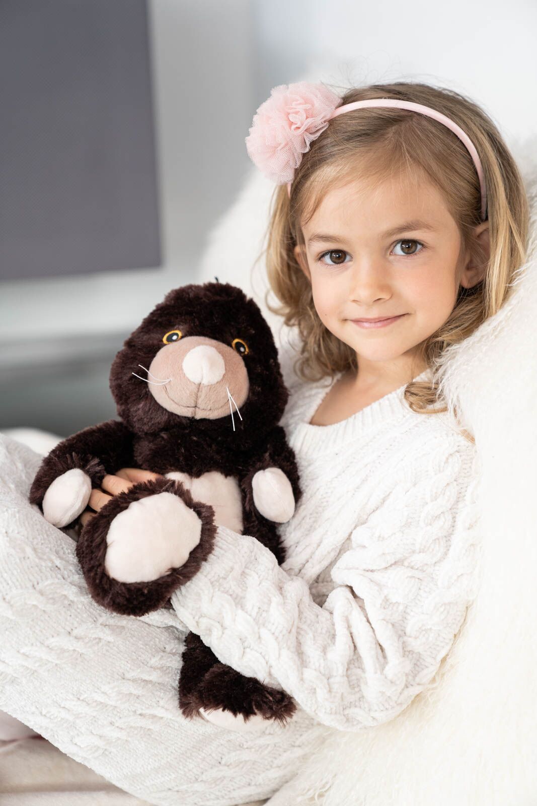 Värmenalle Mullvaden Moa (tvättbar) från Habibi Plush (micronalle) säljs på Nalleriet.se