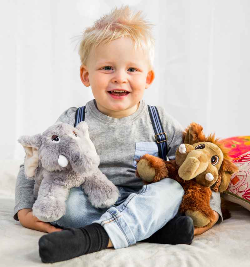 Värmenalle Mammuten Max från Habibi Plush (micronalle) säljs på Nalleriet.se